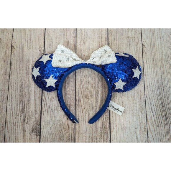 Disney Parks Mickey Mouse Ears Patriotic Sequin Star READ - Picture 1 of 9